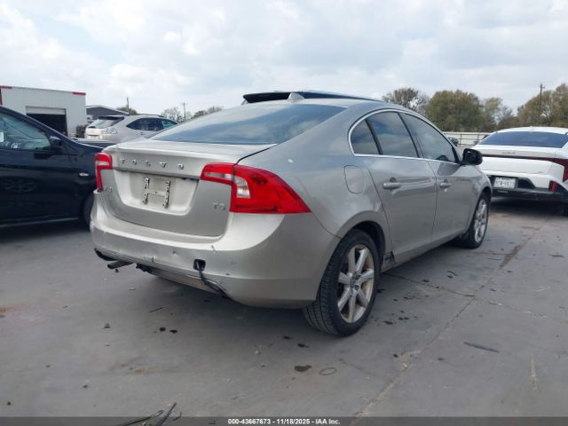 2016 VOLVO S60 YV126MFK3G1394731 Photo 3