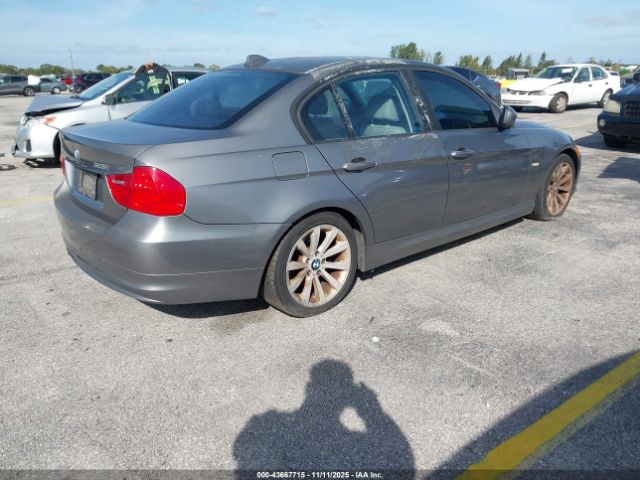 2011 BMW 328I WBAPH7C56BE675958 Photo 3