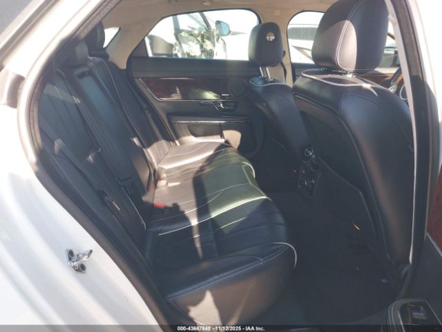 2012 JAGUAR XJ SAJWA1GE7CMV28678 Photo 7