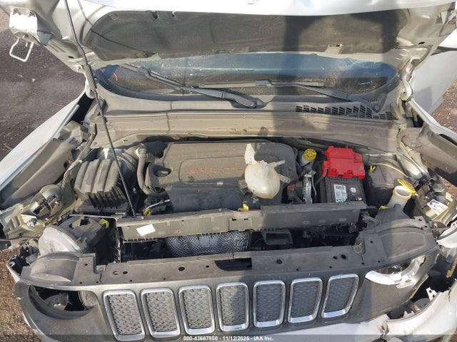 ZACNJABB3LPL90496 Jeep Renegade Latitude Fwd