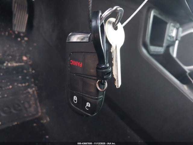ZACNJABB3LPL90496 Jeep Renegade Latitude Fwd