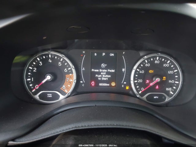ZACNJABB3LPL90496 Jeep Renegade Latitude Fwd