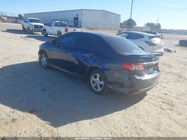 2013 TOYOTA COROLLA 2T1BU4EE8DC127647 Photo 2