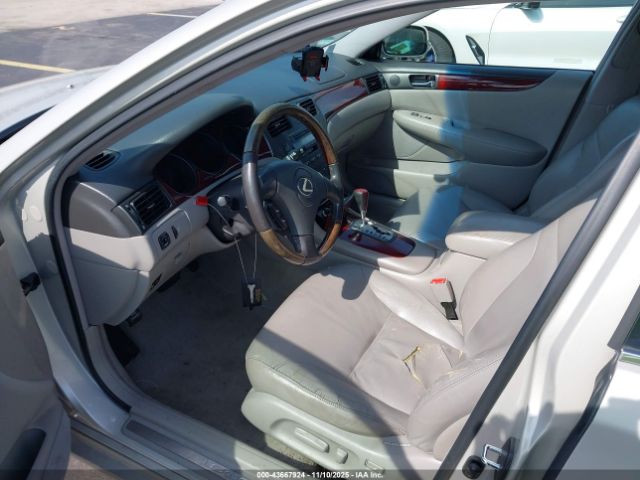 2002 LEXUS ES 300 JTHBF30G820010699 Photo 4
