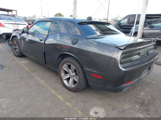 2017 DODGE CHALLENGER 2C3CDZAG2HH549017 Photo 2