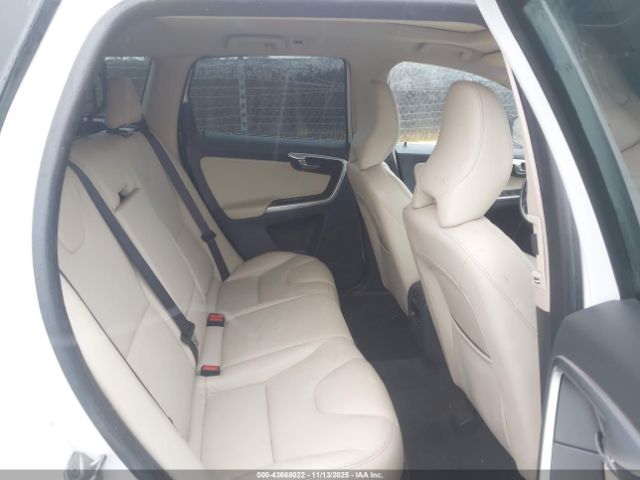 2016 VOLVO XC60 YV449MRM1G2894896 Photo 7