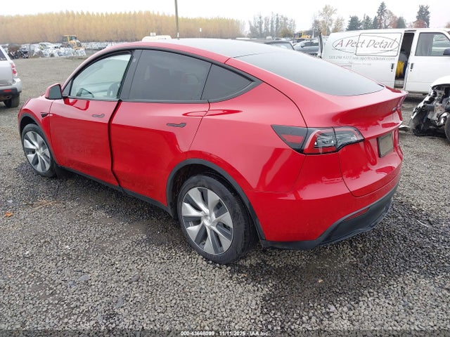 2022 TESLA MODEL Y 7SAYGDEE3NF461831 Photo 2