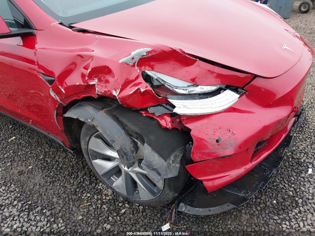 2022 TESLA MODEL Y 7SAYGDEE3NF461831 Photo 5