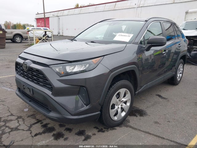 2019 TOYOTA RAV4 2T3F1RFV8KW047385 Photo 1