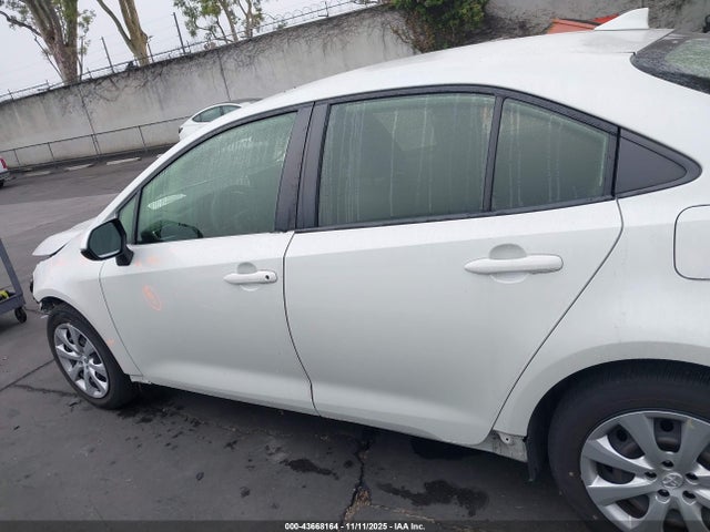 Toyota Corolla 2021 JTDEPMAE0MJ175030 Image 28