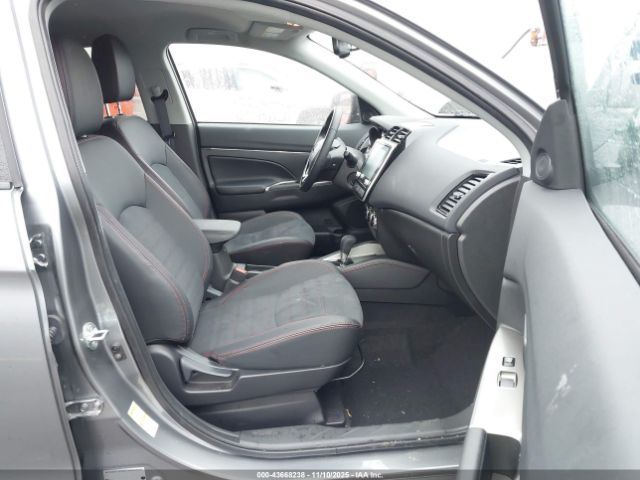2025 MITSUBISHI OUTLANDER SPORT JA4ARUAU9SU011541 Photo 4