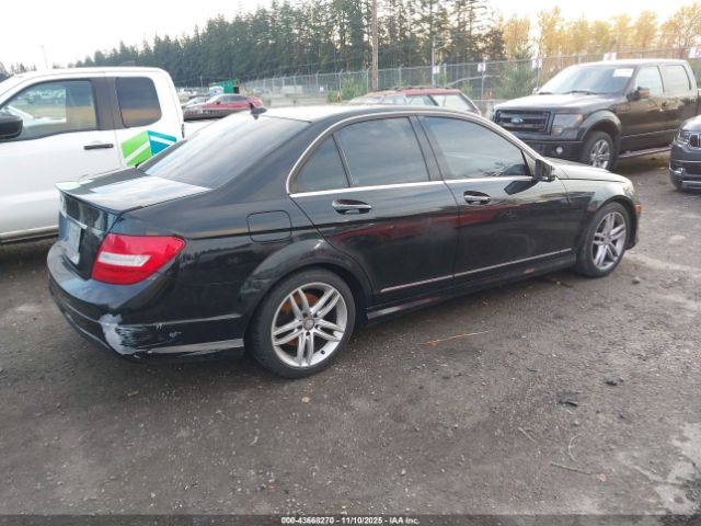 2013 MERCEDES-BENZ C 250 WDDGF4HB8DR293955 Photo 3
