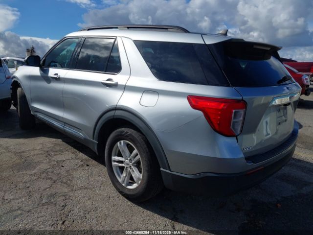 2022 FORD EXPLORER 1FMSK7DH3NGB59231 Photo 2