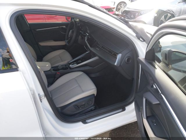 2025 AUDI A3 WAUGUDGY0SA062837 Photo 4