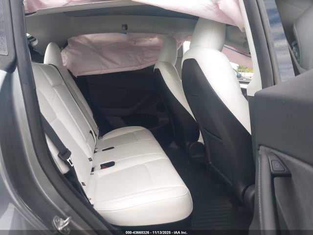 2025 TESLA MODEL Y 7SAYGDEE0SF297224 Photo 7