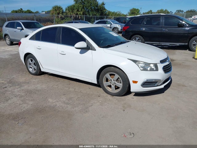 Aukcja sprzedaży 2015 Chevrolet Cruze 1lt Auto, vin: 1G1PC5SB3F7188846, numer aukcji: 43668375