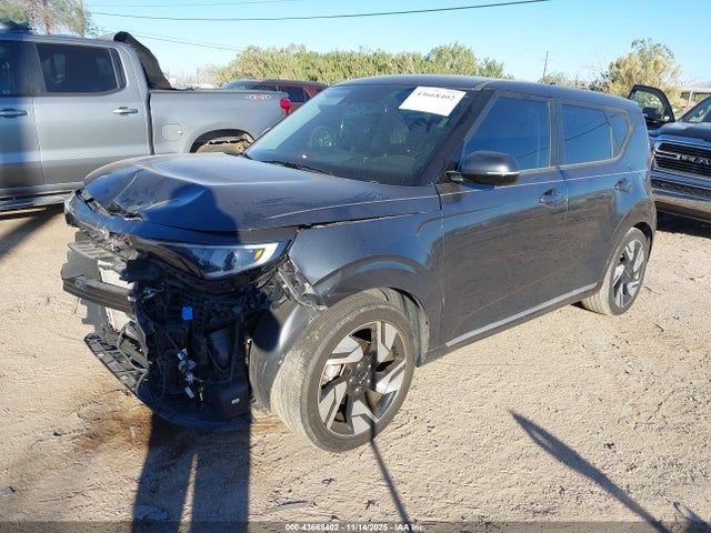 KNDJ53AU8P7884019 KIA Soul Gt-line