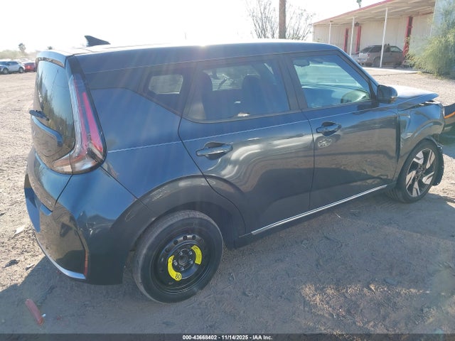 KNDJ53AU8P7884019 KIA Soul Gt-line
