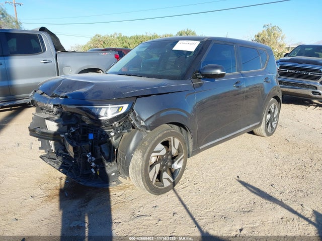 KNDJ53AU8P7884019 KIA Soul Gt-line
