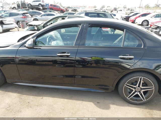 W1KAF4GB8PR104006 Mercedes-Benz C 300 Sedan