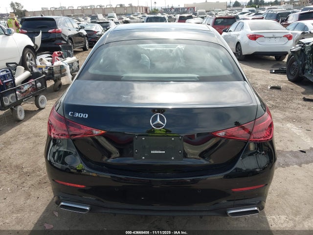 W1KAF4GB8PR104006 Mercedes-Benz C 300 Sedan