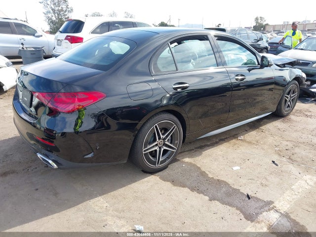 W1KAF4GB8PR104006 Mercedes-Benz C 300 Sedan