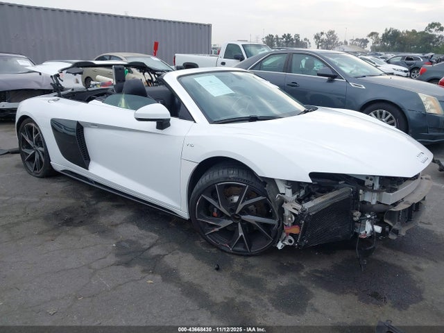 2022 AUDI R8 SPYDER WUACECFX6N7901007 Photo 0