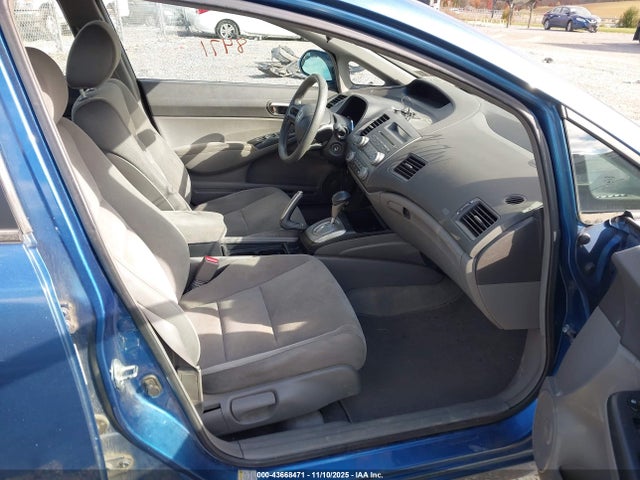 43668471 :رقم المزاد ، 1HGFA16526L126725 vin ، 2006 Honda Civic Lx مزاد بيع