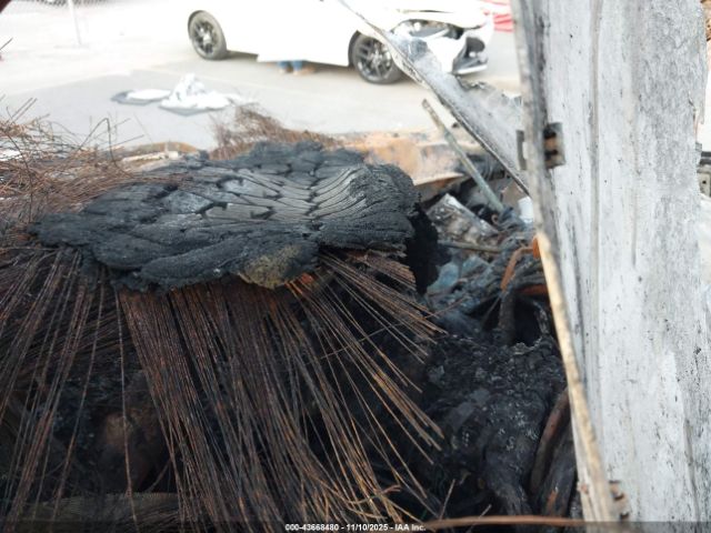 2016 CADILLAC ESCALADE 1GYS4CKJ6GR116341 Photo 6