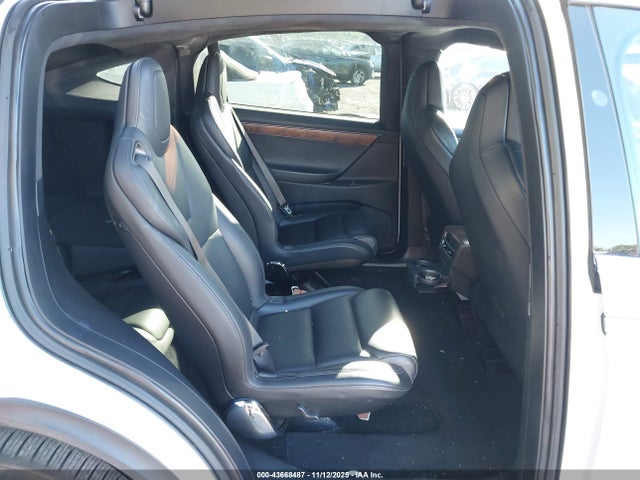 2018 TESLA MODEL X 5YJXCBE21JF142694 Photo 7