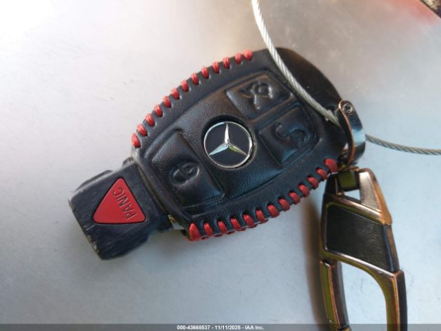 2011 MERCEDES-BENZ C 300 WDDGF5EB2BR175259 Photo 10