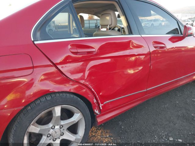 2011 MERCEDES-BENZ C 300 WDDGF5EB2BR175259 Photo 5