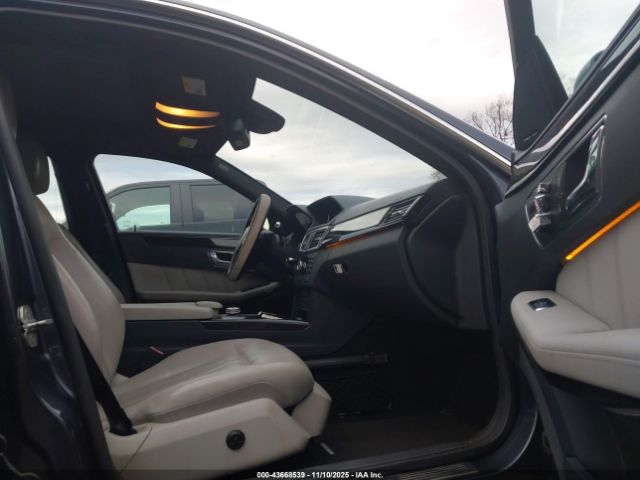 2010 MERCEDES-BENZ E 550 WDDHF9AB2AA188804 Photo 4