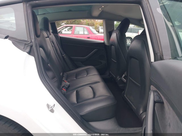 2023 TESLA MODEL 3 5YJ3E1EA3PF560130 Photo 7