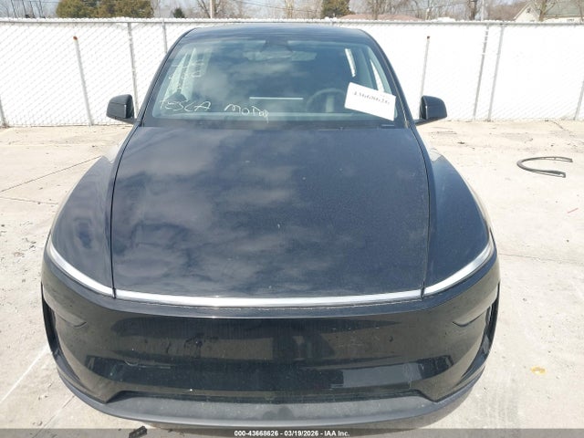 2026 TESLA MODEL Y 7SAYGDEE3TA472595 Photo 5