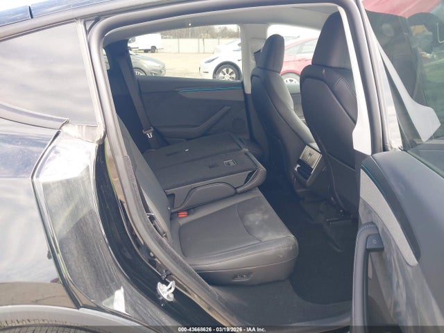 2026 TESLA MODEL Y 7SAYGDEE3TA472595 Photo 7