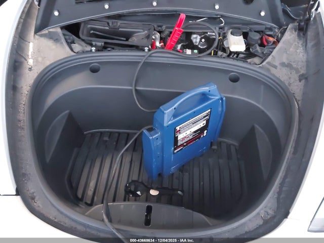 2023 TESLA MODEL 3 5YJ3E1EA4PF501409 Photo 9