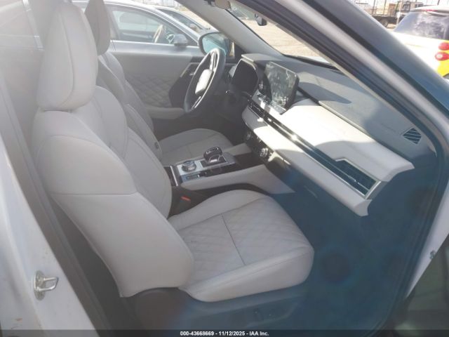 2023 MITSUBISHI OUTLANDER JA4J3VA86PZ018208 Photo 4