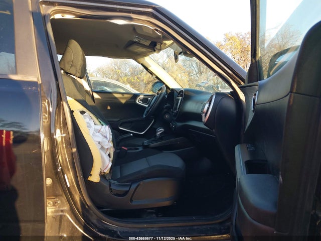 2022 KIA SOUL KNDJ23AUXN7180734 Photo 4