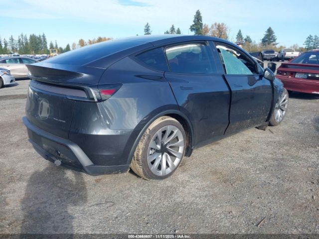 2026 TESLA MODEL Y 7SAYGDEE0TF354667 Photo 3