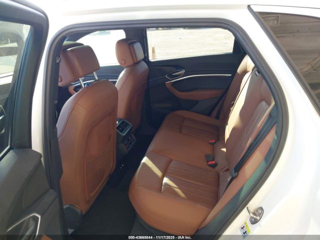 2021 AUDI E-TRON WA1LAAGE9MB024822 Photo 7