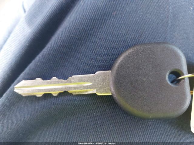 2004 CADILLAC DEVILLE 1G6KD54Y44U138040 Photo 10