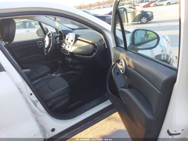 2017 FIAT 500X ZFBCFYCB1HP578623 Photo 4