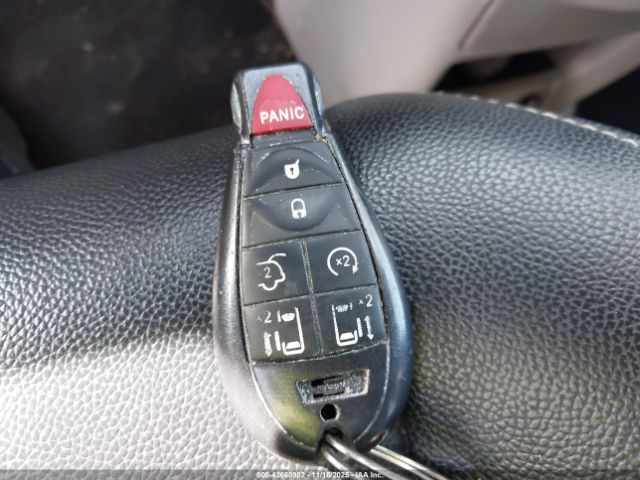 2013 CHRYSLER TOWN & COUNTRY 2C4RC1BG9DR656336 Photo 10