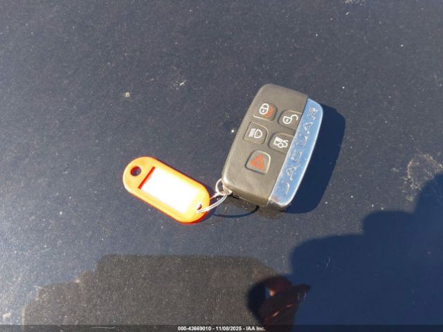 2015 JAGUAR XF SAJWJ0FF3F8U74376 Photo 10