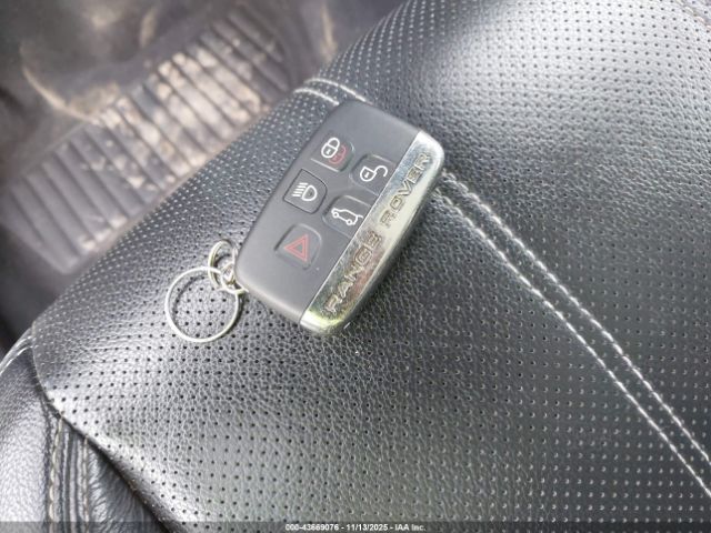 2018 LAND ROVER RANGE ROVER VELAR SALYB2RV0JA714755 Photo 10