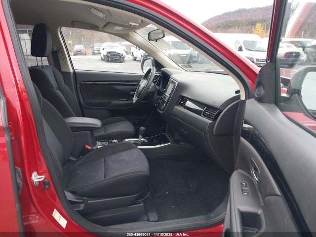 2019 MITSUBISHI OUTLANDER JA4AZ3A39KZ033172 Photo 4
