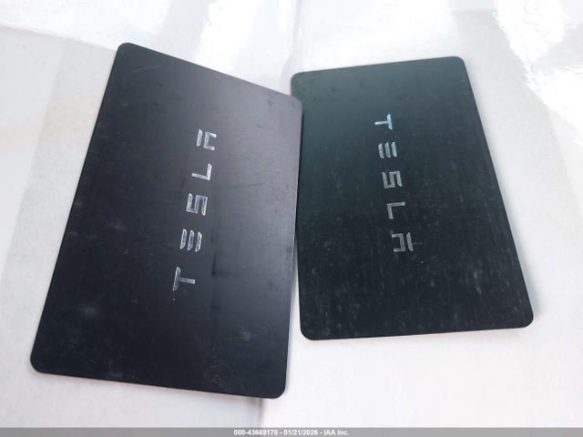 2023 TESLA MODEL Y 7SAYGDEE7PF660352 Photo 10