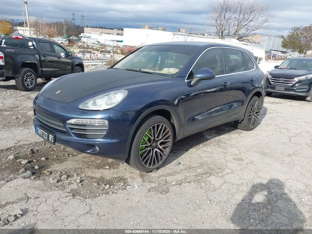 2011 PORSCHE CAYENNE WP1AB2A23BLA42737 Photo 1