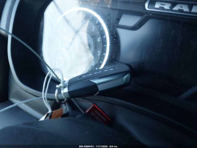 2023 RAM 1500 1C6RREBT8PN542890 Photo 10